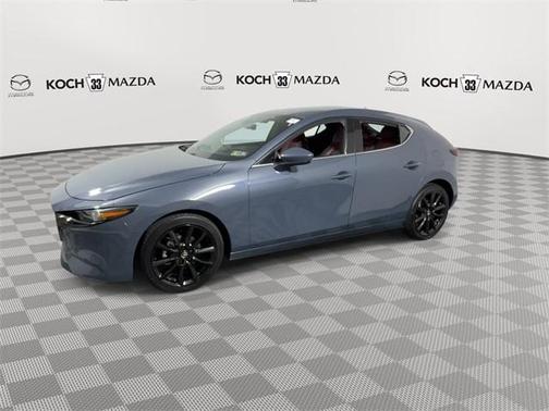 2022 Mazda Mazda3 FWD w/Premium Package