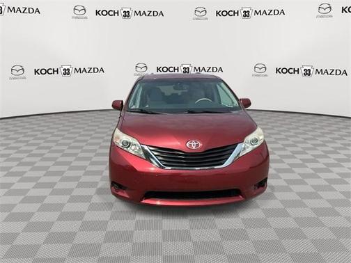 2013 Toyota Sienna LE