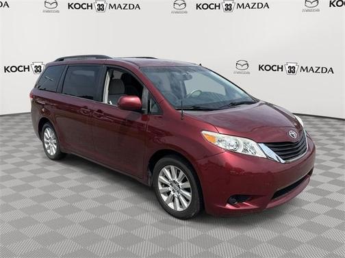 2013 Toyota Sienna LE