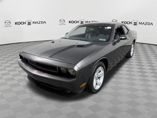Granite Crystal Clearcoat Metallic 2014 Dodge Challenger SXT