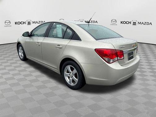 Champagne Silver 2014 Chevrolet Cruze 1LT