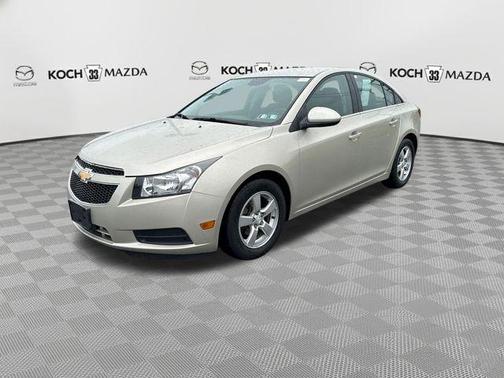 Champagne Silver 2014 Chevrolet Cruze 1LT