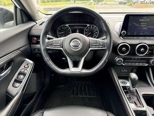White 2021 Nissan Sentra SR
