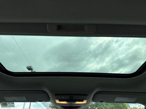 White 2021 Nissan Sentra SR