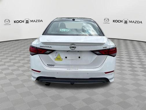 White 2021 Nissan Sentra SR
