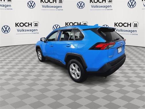2020 Toyota RAV4 Hybrid LE