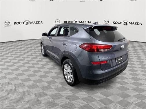 2021 Hyundai TUCSON SE