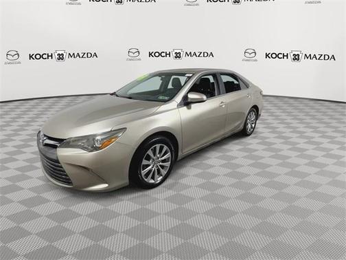 2016 Toyota Camry XLE
