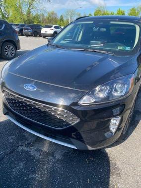 Black Metallic 2020 Ford Escape SEL