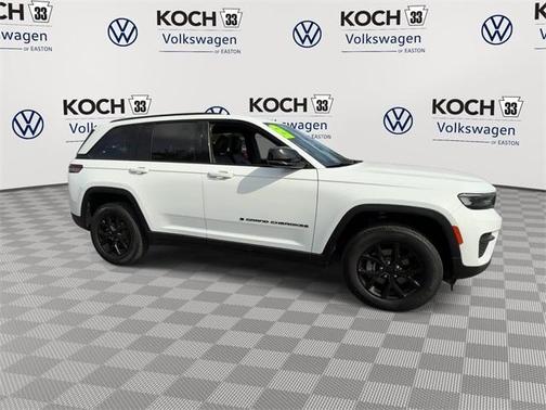 2024 Jeep Grand Cherokee Laredo