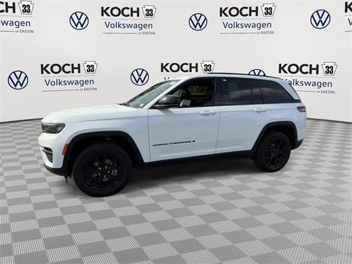 2024 Jeep Grand Cherokee Laredo