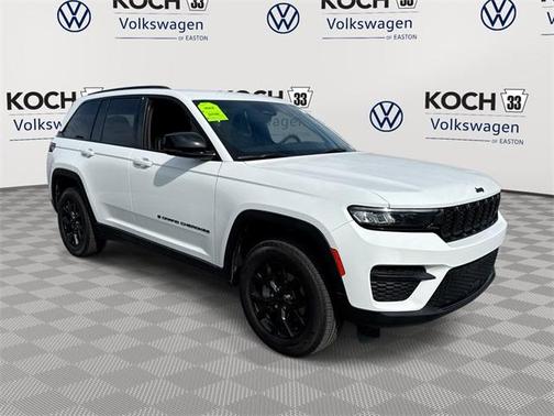2024 Jeep Grand Cherokee Laredo