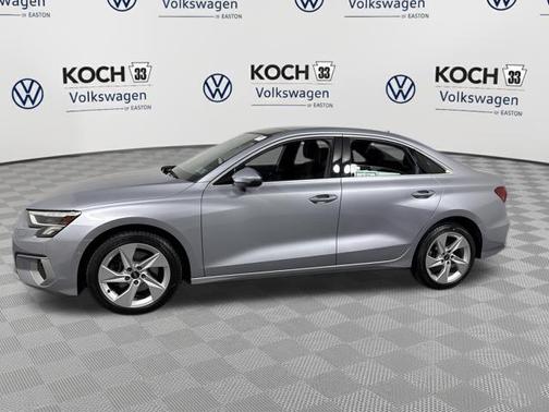 Florett Silver Metallic 2023 Audi A3 40 Premium