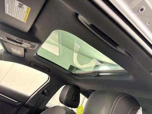 Florett Silver Metallic 2023 Audi A3 40 Premium