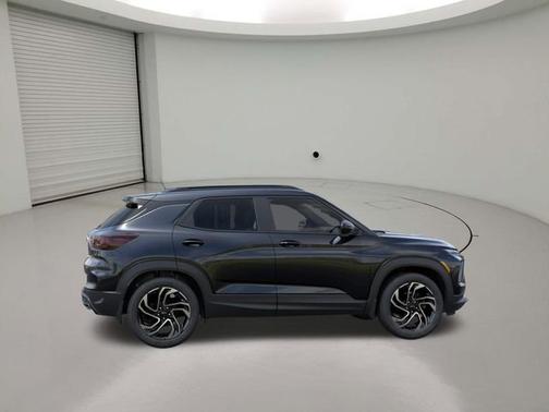 Mosaic Black Metallic 2026 Chevrolet Trailblazer RS