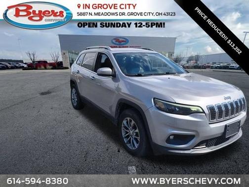 Silver 2019 Jeep Cherokee Latitude Plus 4x4