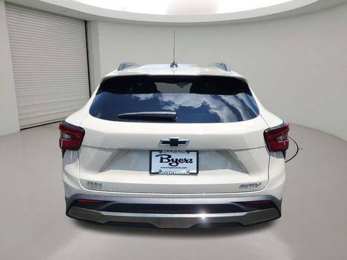 White Sands 2026 Chevrolet Trax ACTIV