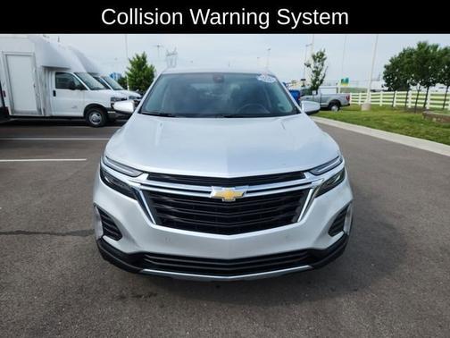 Silver Ice Metallic 2022 Chevrolet Equinox LT