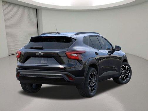 Mosaic Black Metallic 2026 Chevrolet Trax 2RS