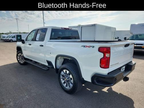 Summit White 2024 Chevrolet Silverado 2500 Custom