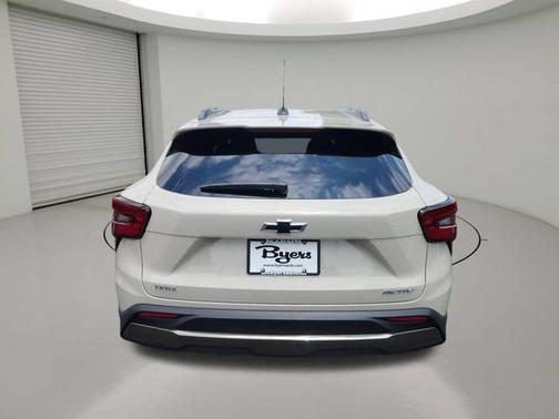 White Sands 2026 Chevrolet Trax ACTIV