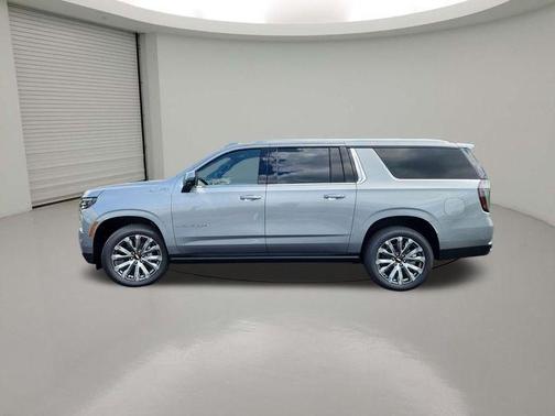 Sterling Gray Metallic 2026 Chevrolet Suburban High Country