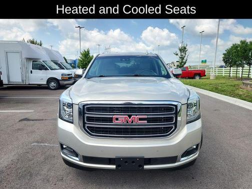 SPARKLING SILVER METALLIC 2017 GMC Yukon SLT