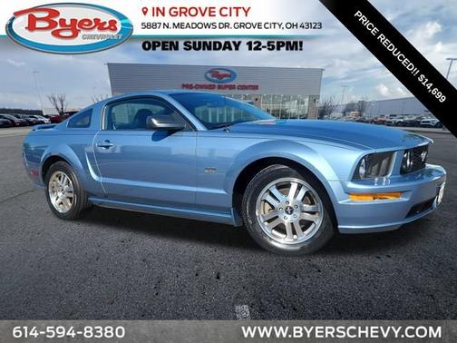 Blue 2006 Ford Mustang GT Deluxe
