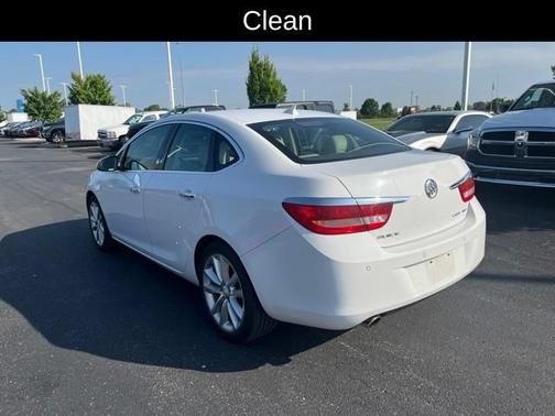 SUMMIT WHITE 2014 Buick Verano Leather Group