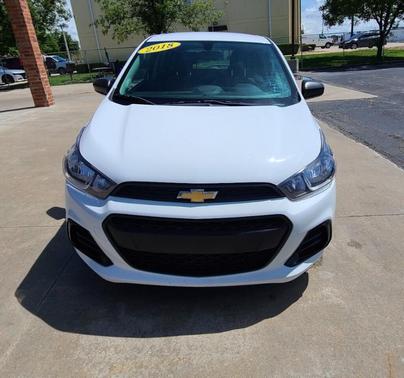 Photo 4 of 32 of 2018 Chevrolet Spark LS