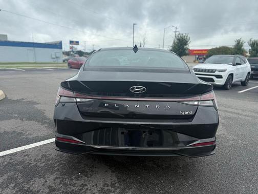 2021 Hyundai ELANTRA HEV Limited