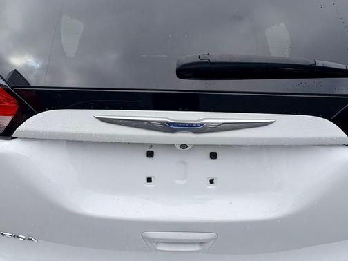 2018 Chrysler Pacifica Touring-L