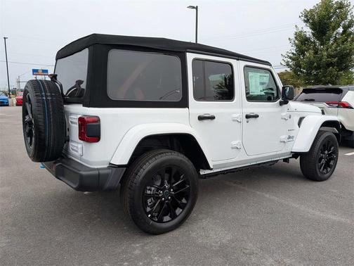 2024 Jeep Wrangler 4xe Sahara