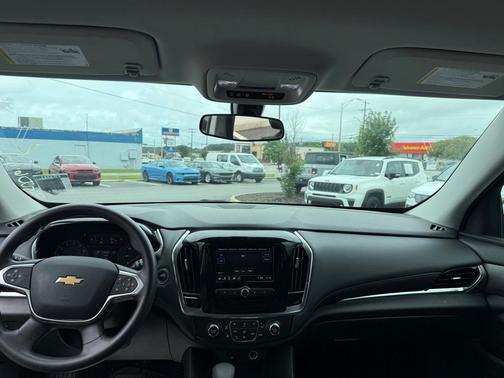 2021 Chevrolet Traverse LS