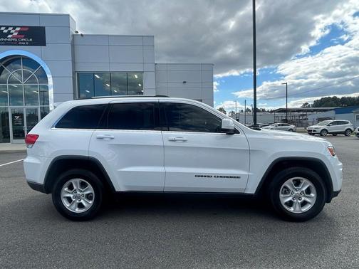 2017 Jeep Grand Cherokee Laredo