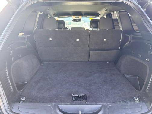 2016 Jeep Grand Cherokee Laredo