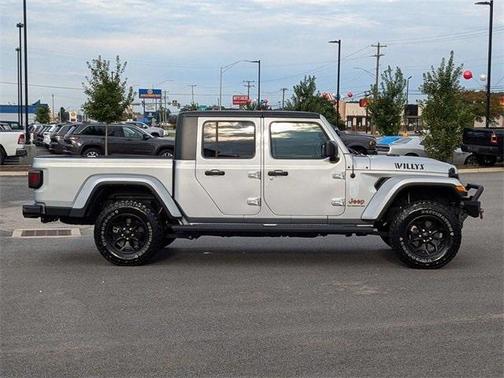 2022 Jeep Gladiator Sport