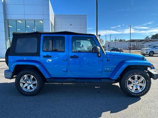 2016 Jeep Wrangler Unlimited Sahara