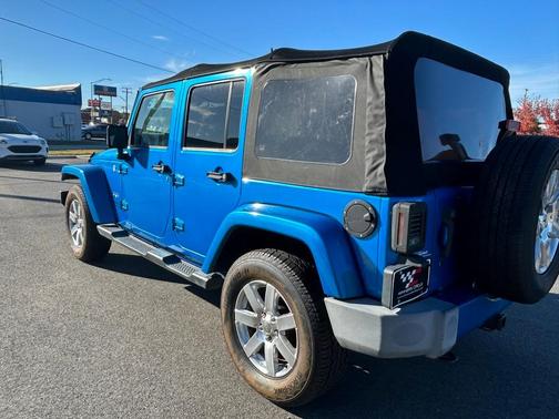 2016 Jeep Wrangler Unlimited Sahara