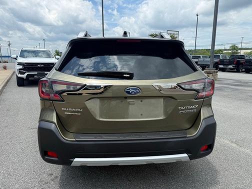 2023 Subaru Outback Touring XT