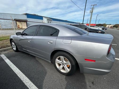 2014 Dodge Charger SE
