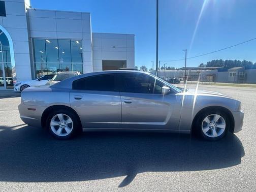 2014 Dodge Charger SE