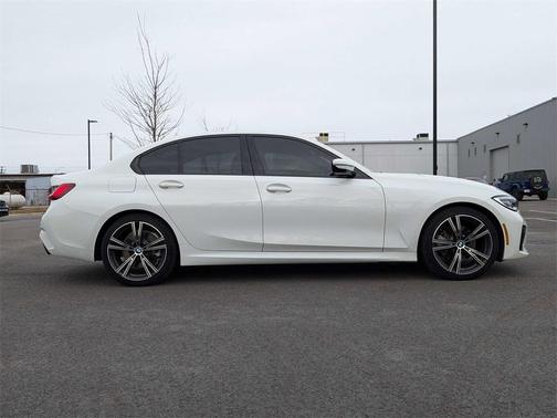 2020 BMW 330 i xDrive