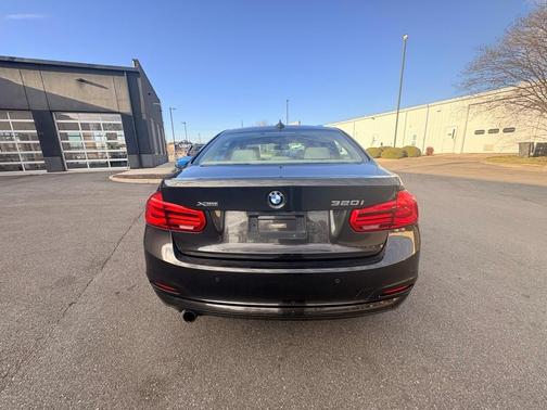 2016 BMW 320 i xDrive