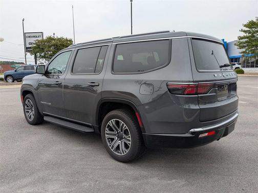 2024 Jeep Wagoneer Base