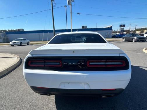 2015 Dodge Challenger SXT