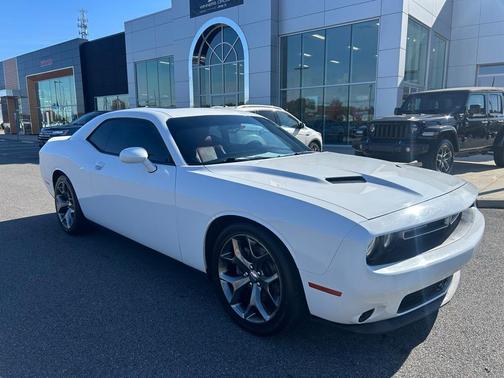 2015 Dodge Challenger SXT
