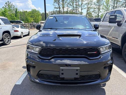 DB Black Crystal Clearcoat 2026 Dodge Durango GT Plus HEMI V8
