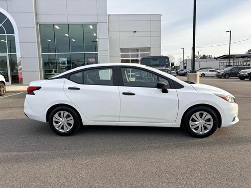 2020 Nissan Versa S