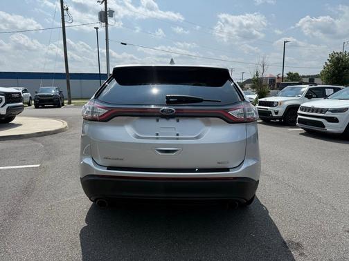 2018 Ford Edge SE